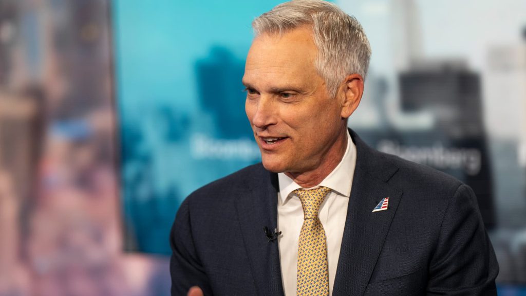 American Air CEO Agrees to Meet Pilots Union After Criticism 2026